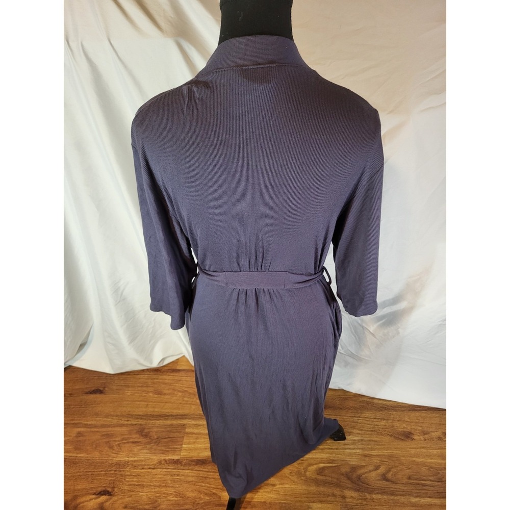 A Pea in the Pod Plum Maternity Robe - Picture 3 of 6